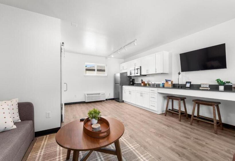 Szálloda Falls Edge Studios