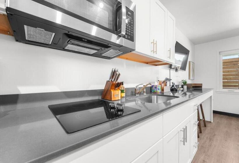 Szálloda Falls Edge Studios