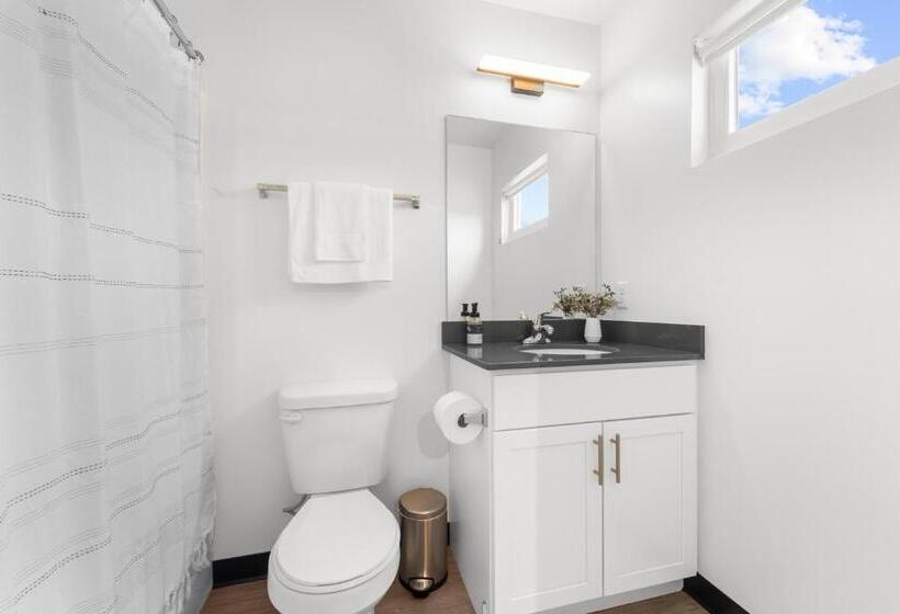 Szálloda Falls Edge Studios