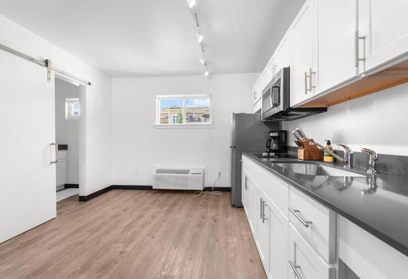 Szálloda Falls Edge Studios