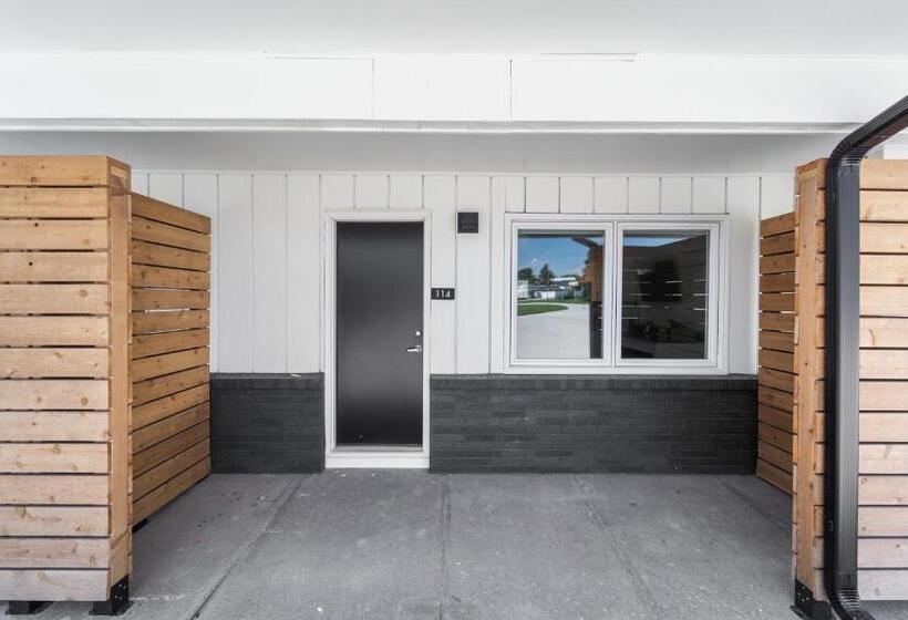 Szálloda Falls Edge Studios