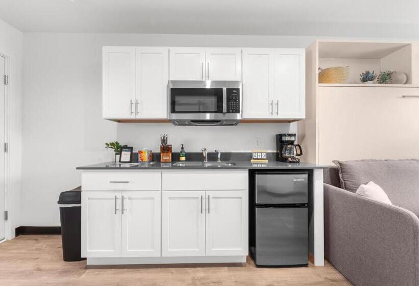 Szálloda Falls Edge Studios