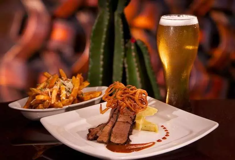 فندق Hilton College Station & Conference Center