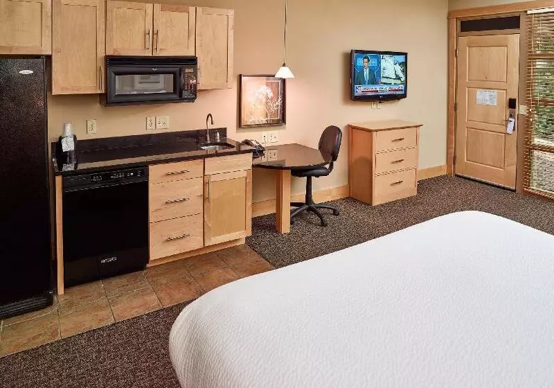 Livinn Hotel Minneapolis North / Fridley