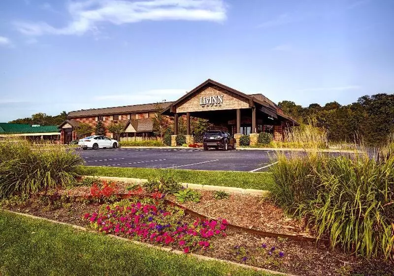 Livinn Hotel Minneapolis North / Fridley