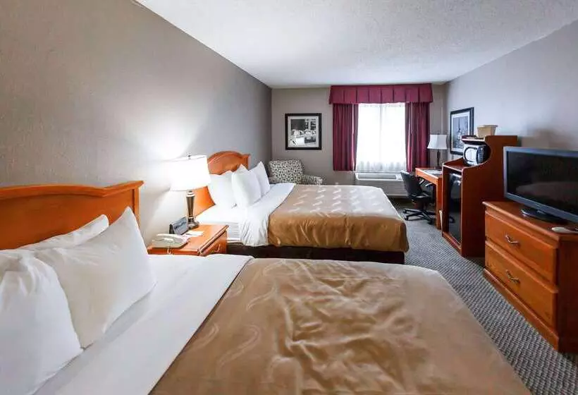 هتل Quality Inn Burlington Near Hwy 34