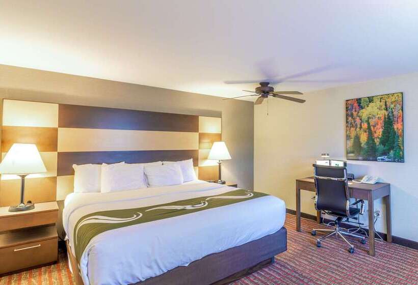 هتل Quality Inn Near Rocky Mountain National Park