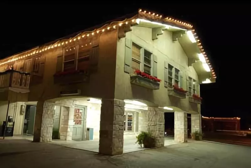 호텔 Sunday House Inn And Suites