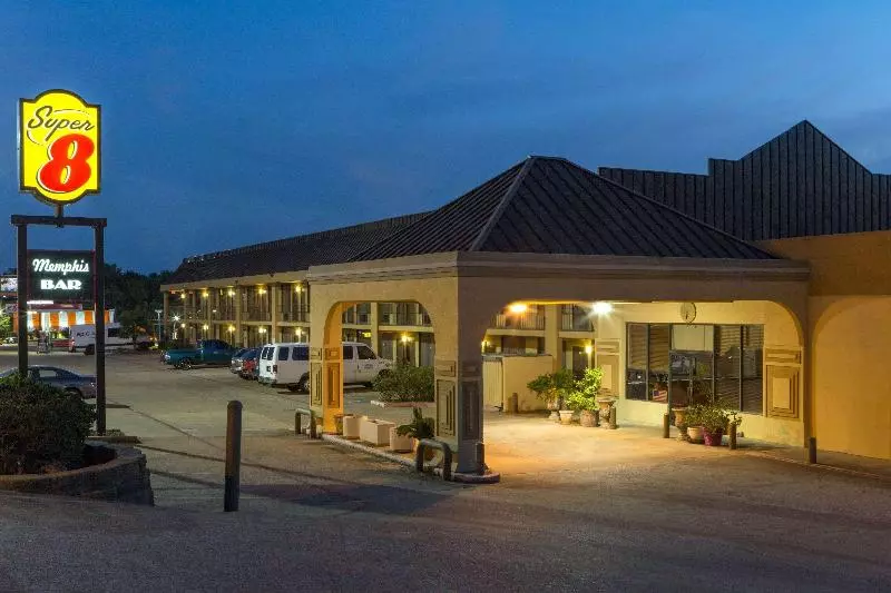 Otel Super 8 By Wyndham Longview/north