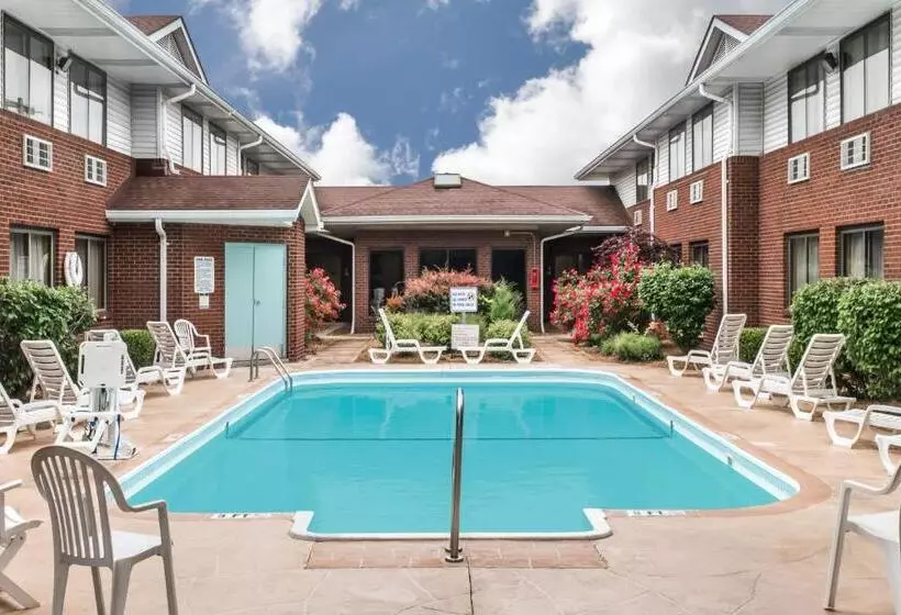 ホテル Super 8 By Wyndham O'fallon