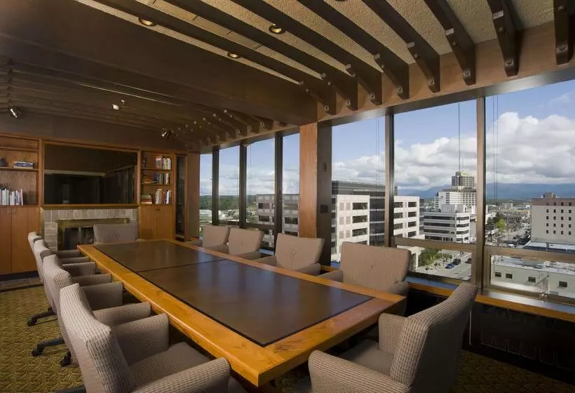 The Hotel Captain Cook