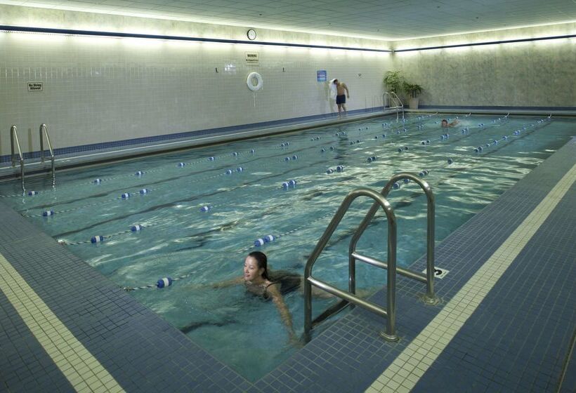 The Hotel Captain Cook