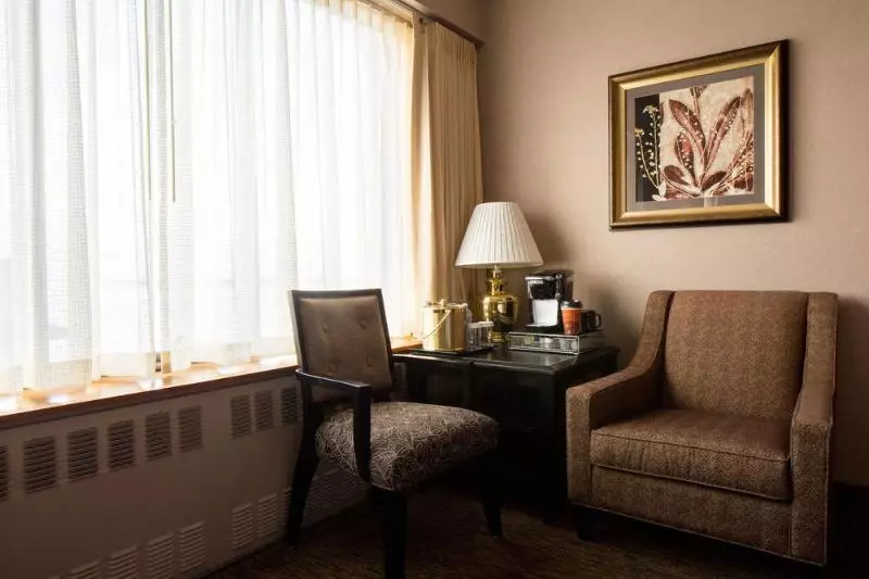 The Hotel Captain Cook