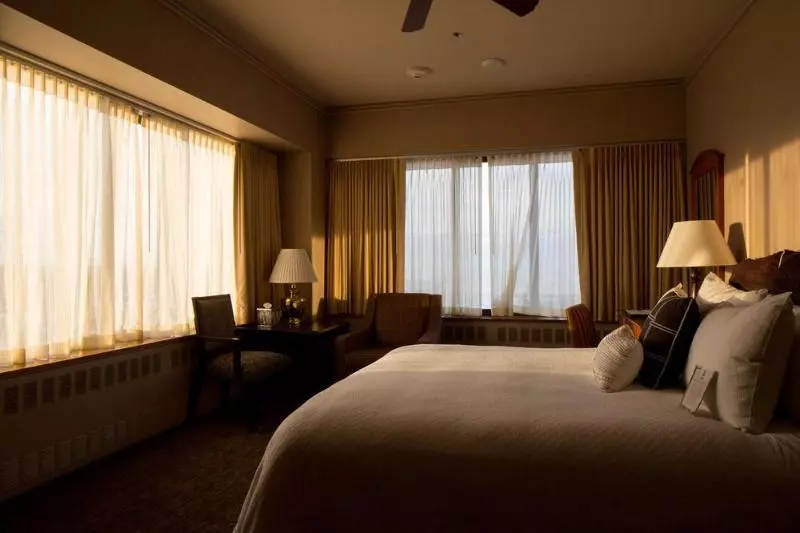 The Hotel Captain Cook