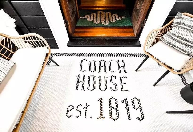 Отель The Coach House