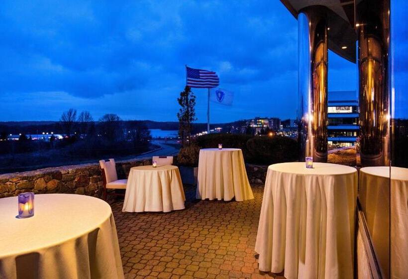 هتل The Westin Waltham Boston