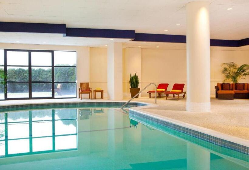 هتل The Westin Waltham Boston