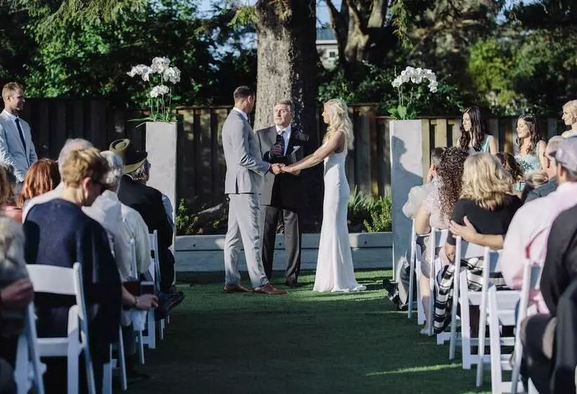 Motel Surfsand Resort