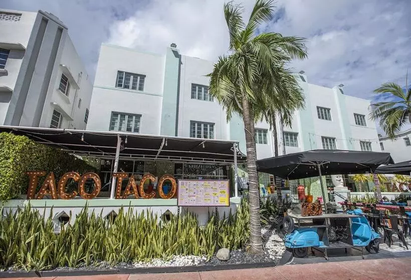 منتجع Catalina Hotel & Beach Club