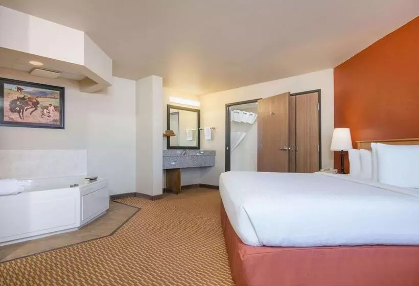 Hotel Americinn By Wyndham Pampa Event Center