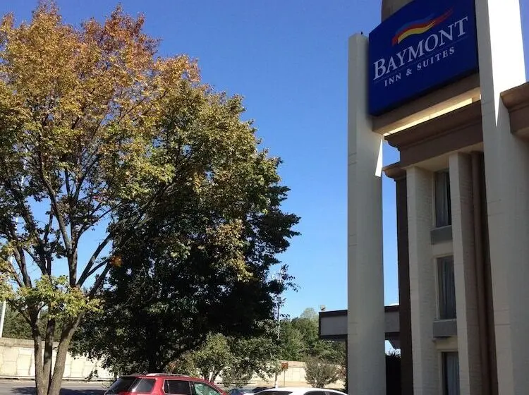 ホテル Baymont By Wyndham Charlotteairport Coliseum