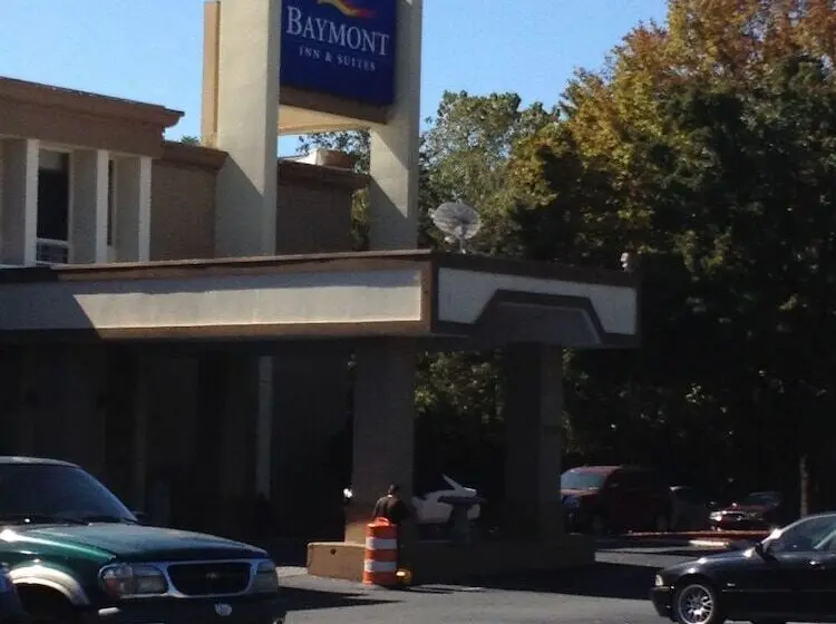 ホテル Baymont By Wyndham Charlotteairport Coliseum
