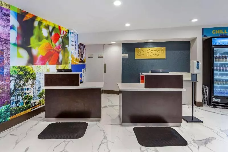 Отель Clarion Pointe Raleigh Midtown