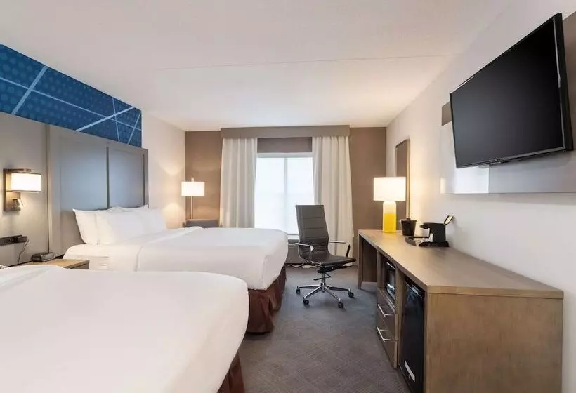 호텔 Comfort Inn & Suites Buffalo Airport