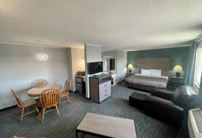 Отель Countryside Inn & Suites Omaha East Council Bluffs Ia