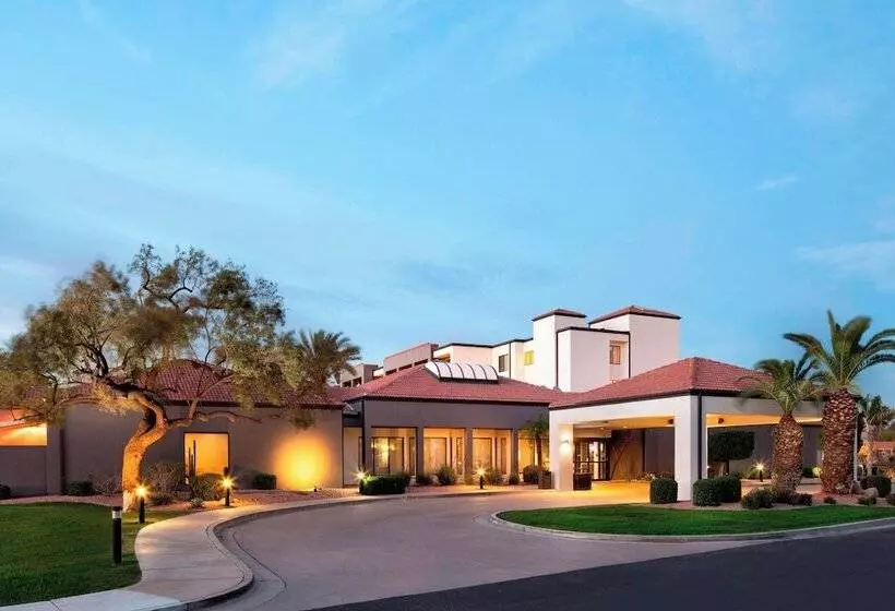 Otel Courtyard By Marriott Phoenix Airport