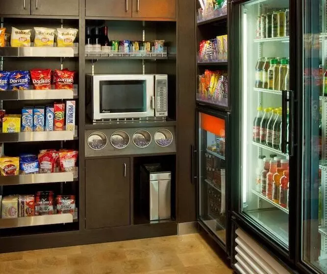 Otel Courtyard By Marriott Phoenix Airport