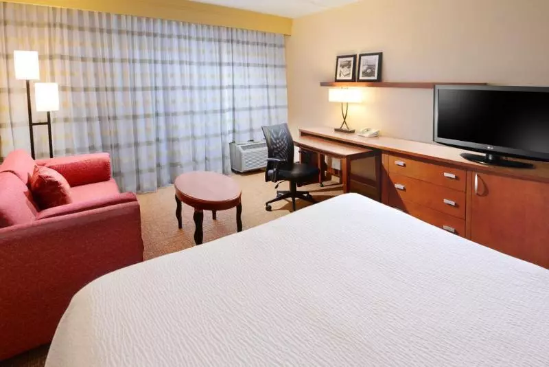 호텔 Courtyard By Marriott San Antonio Airport