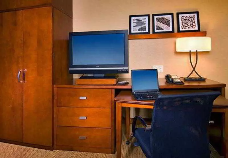 هتل Courtyard By Marriott San Antonio Medical Center