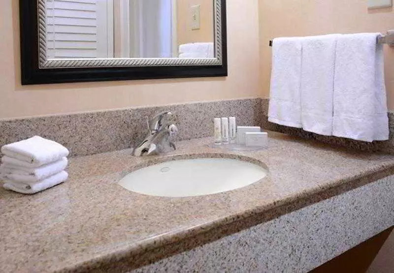 هتل Courtyard By Marriott San Antonio Medical Center