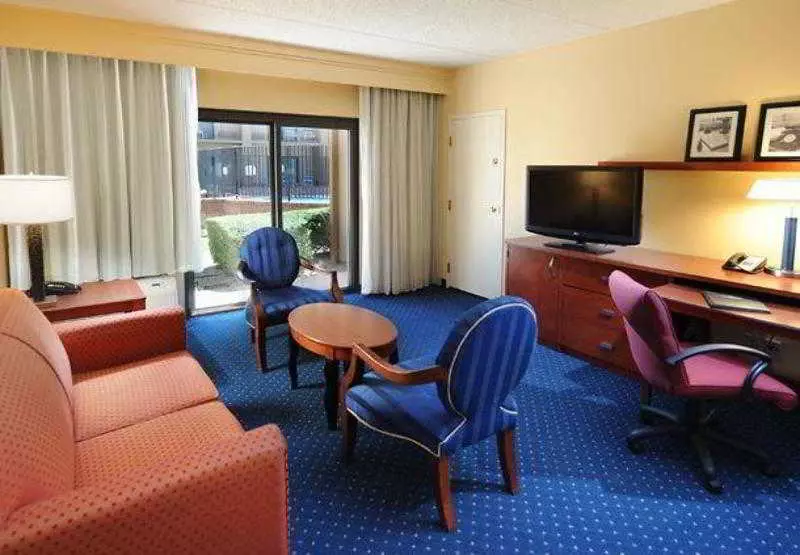 هتل Courtyard By Marriott San Antonio Medical Center