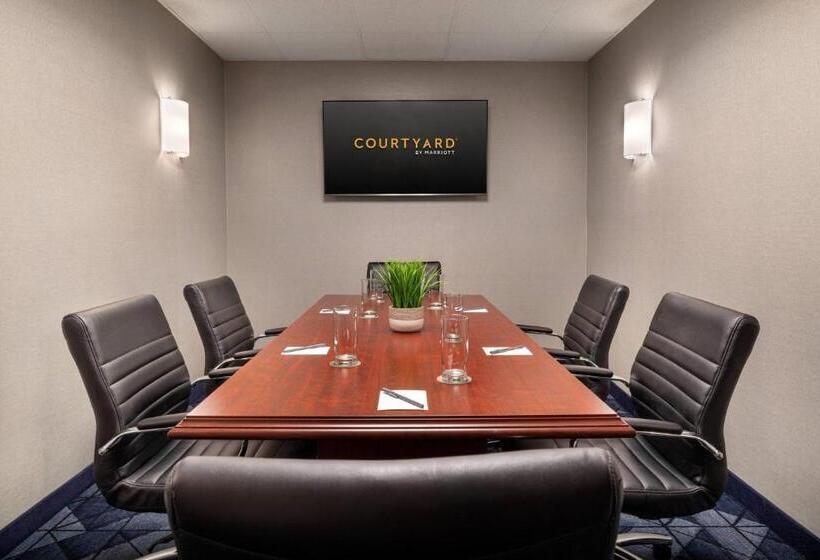 هتل Courtyard Seattle Southcenter