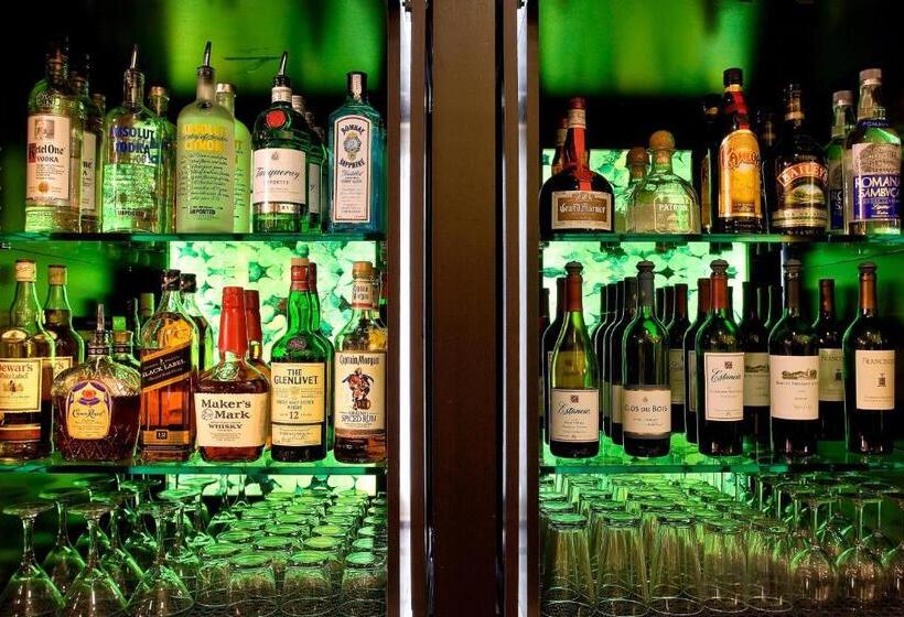 هتل Courtyard Seattle Southcenter