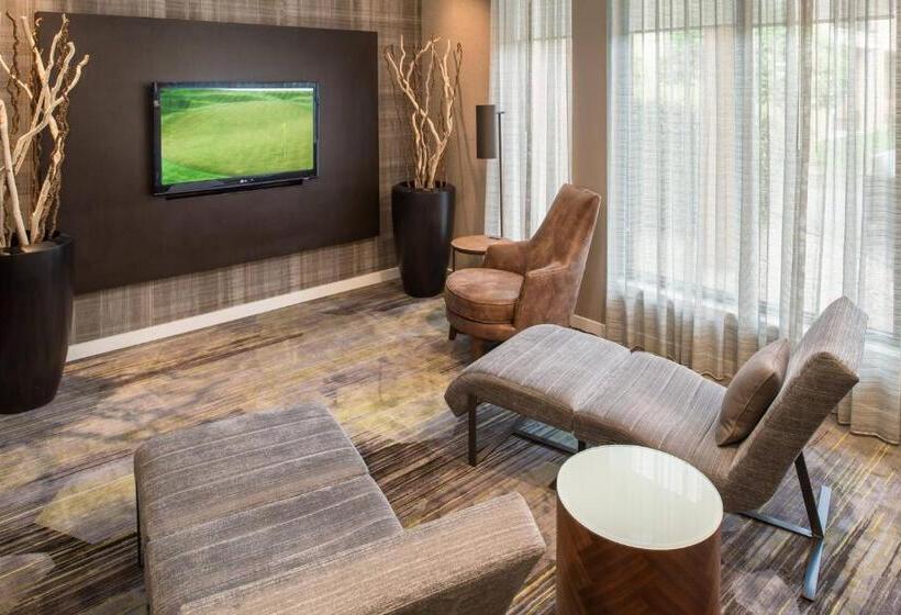 هتل Courtyard Seattle Southcenter