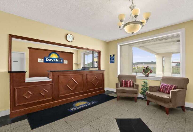 בית מלון כפרי Days Inn By Wyndham Emporia