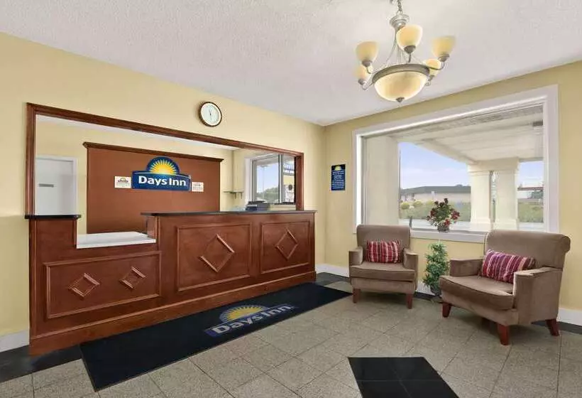 فندق Days Inn By Wyndham Emporia