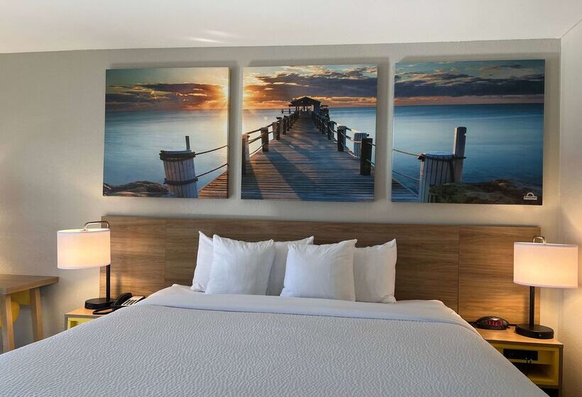 בית מלון כפרי Days Inn By Wyndham Emporia