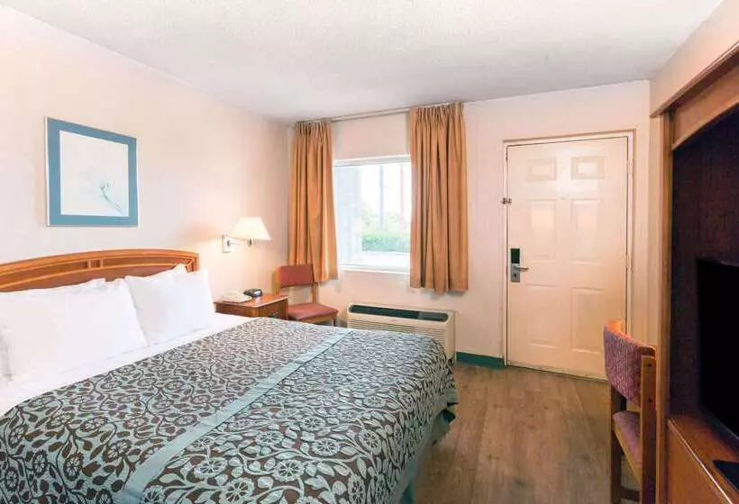 בית מלון כפרי Days Inn By Wyndham Richmond