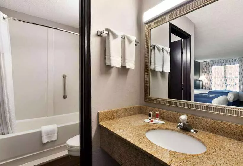 호텔 Days Inn By Wyndham Rock Hill