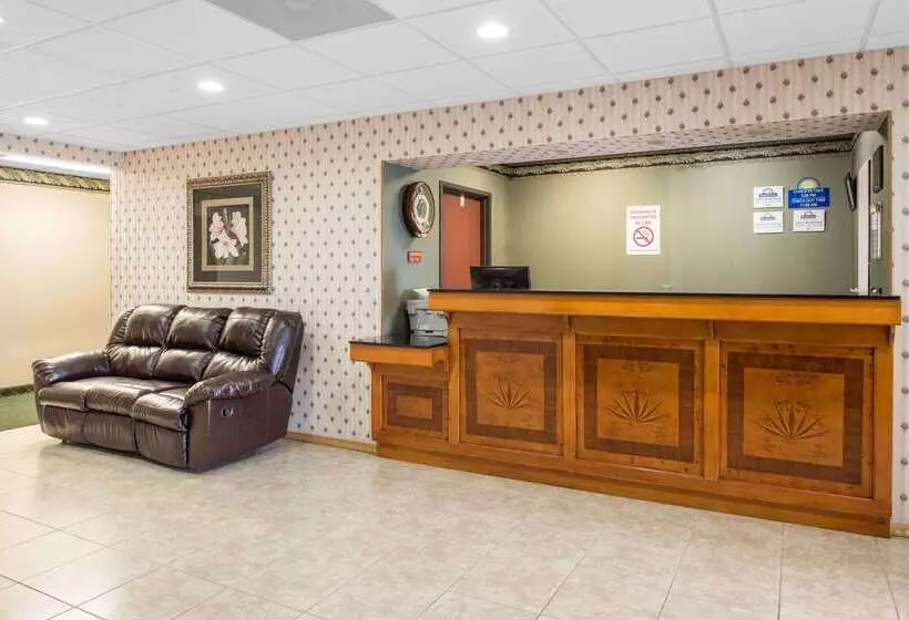 فندق Days Inn By Wyndham Sullivan