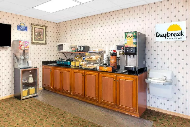 فندق Days Inn By Wyndham Sullivan