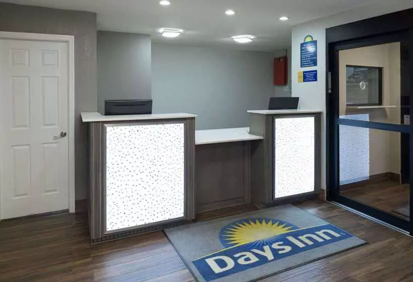 فندق Days Inn & Suites By Wyndham Athens