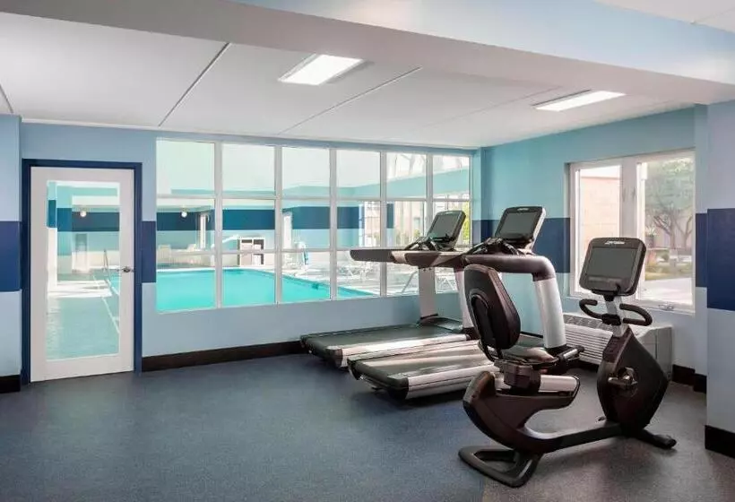 فندق Four Points By Sheraton Buffalo Grove