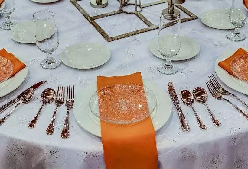 فندق Holiday Inn Cleveland Northeast   Mentor, An Ihg