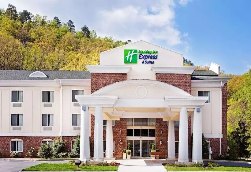 Holiday Inn Express Hotel & Suites Cherokee Casino, An Ihg