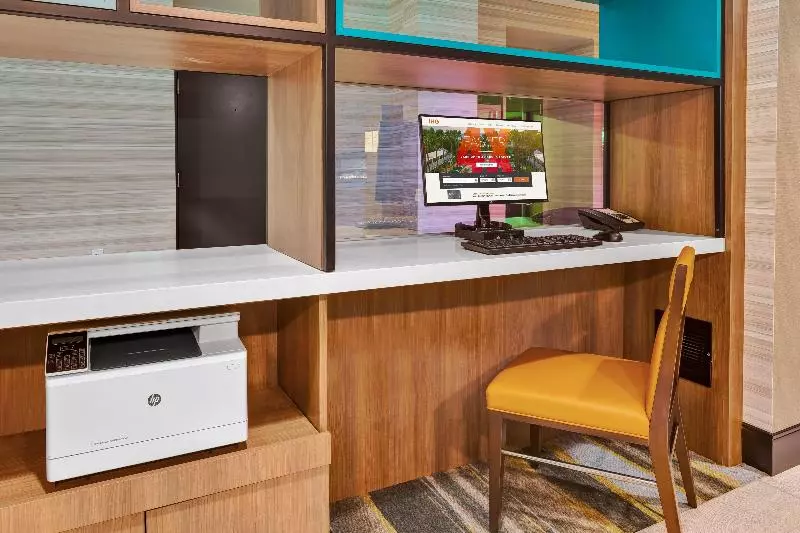 Отель Holiday Inn Grand Rapids Downtown, An Ihg